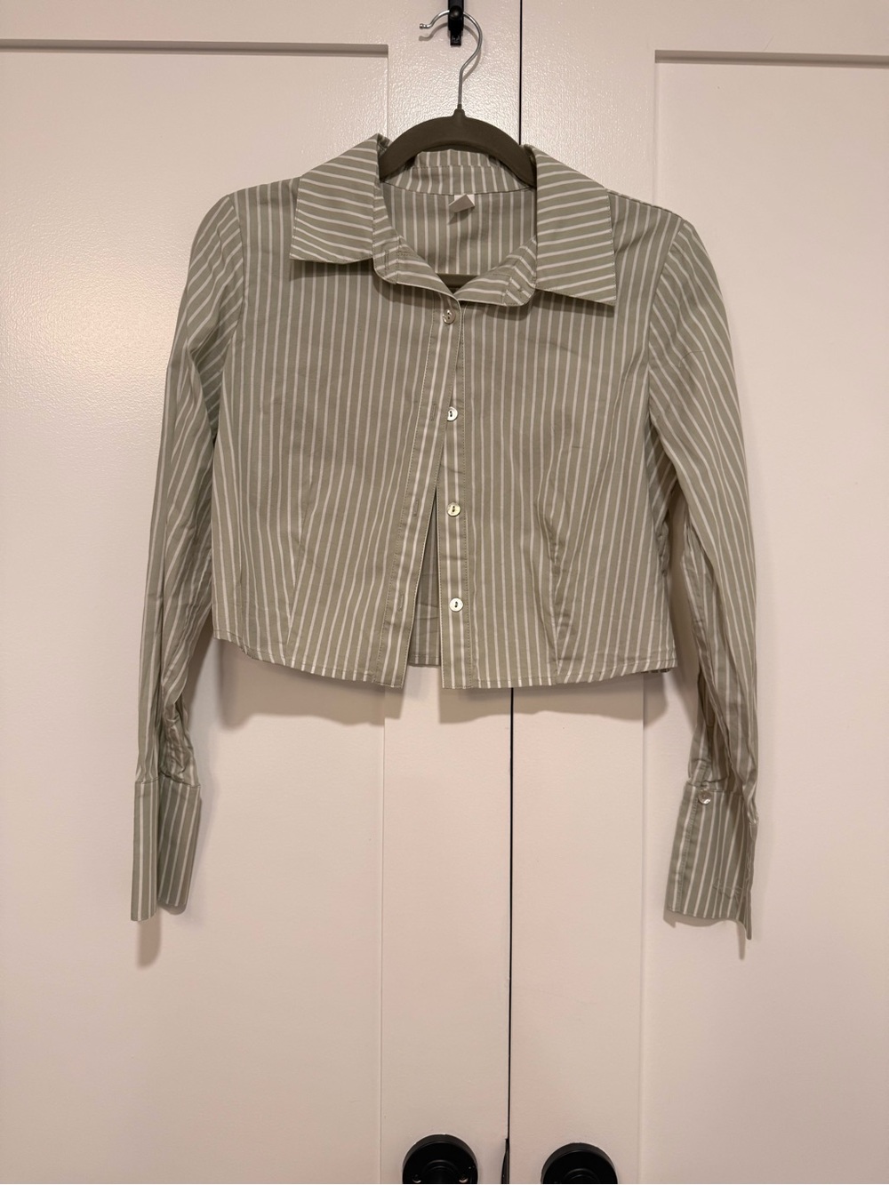 Nordstrom BP. Sage Green and White Striped Button-Up cropped